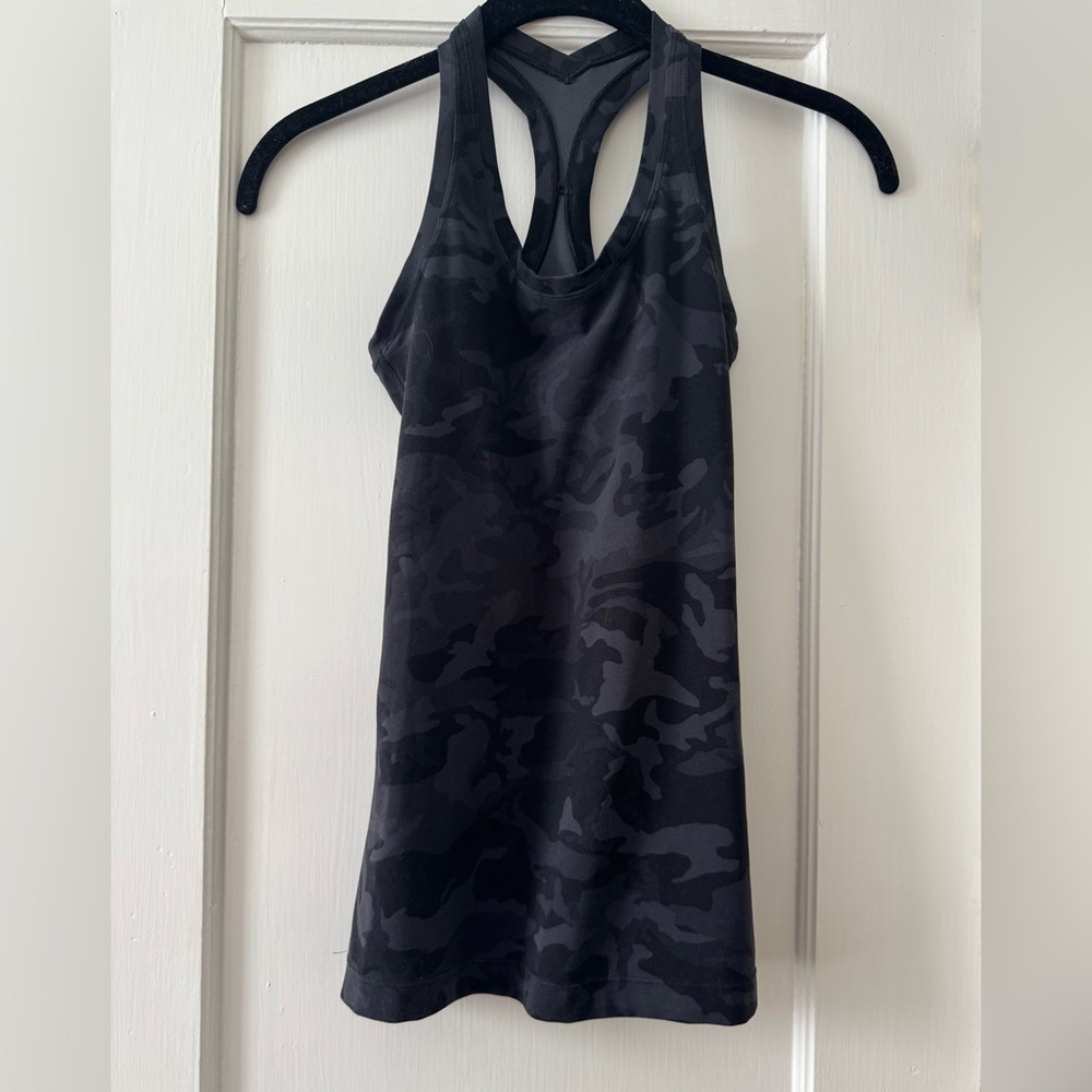 Lululemon cool racerback tank size 2